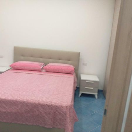 Appartamento G. Cervera66 Ischia Luaran gambar