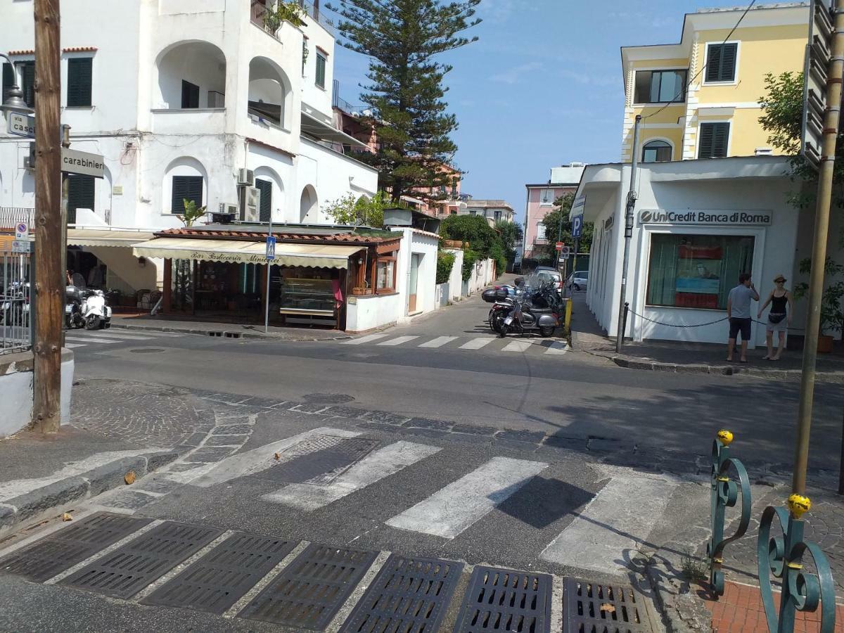 Appartamento G. Cervera66 Ischia Luaran gambar
