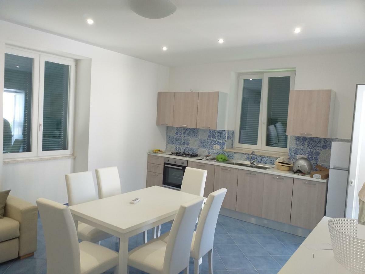 Appartamento G. Cervera66 Ischia Luaran gambar