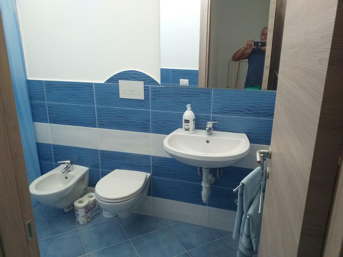 Appartamento G. Cervera66 Ischia Luaran gambar